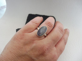 Ametiszt egyedi ezüst gyűrű - Mithrillion Elegancia